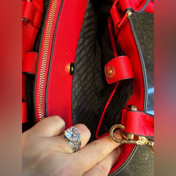NWOT! BeAuTiFuL Steve Madden Red Handbag! ❤️ - Picture 5 of 11